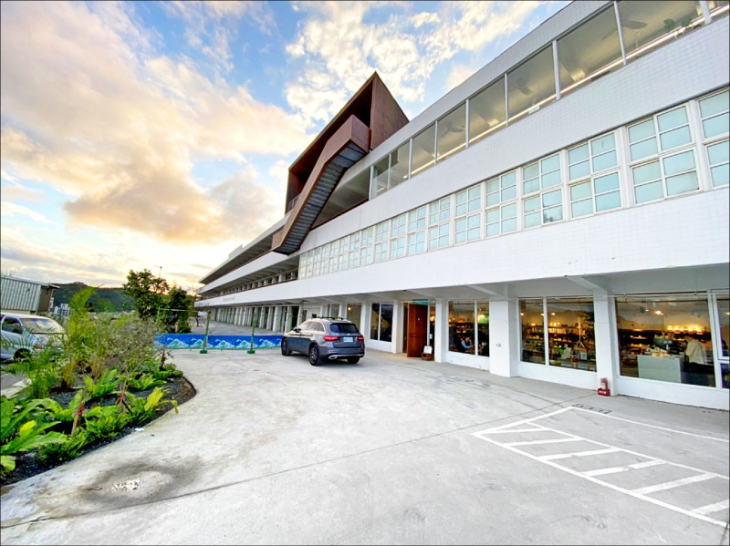 太平青鳥書店熄燈 童子瑋建議改青年旅宿