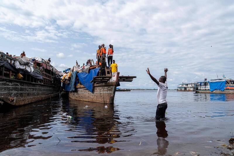 剛果船隻翻覆至少20死 多人失蹤