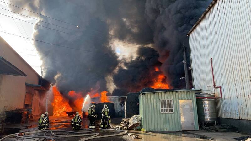 蘆竹地下工廠大火 桃市府啟動緊急應變、最高裁罰2000萬元