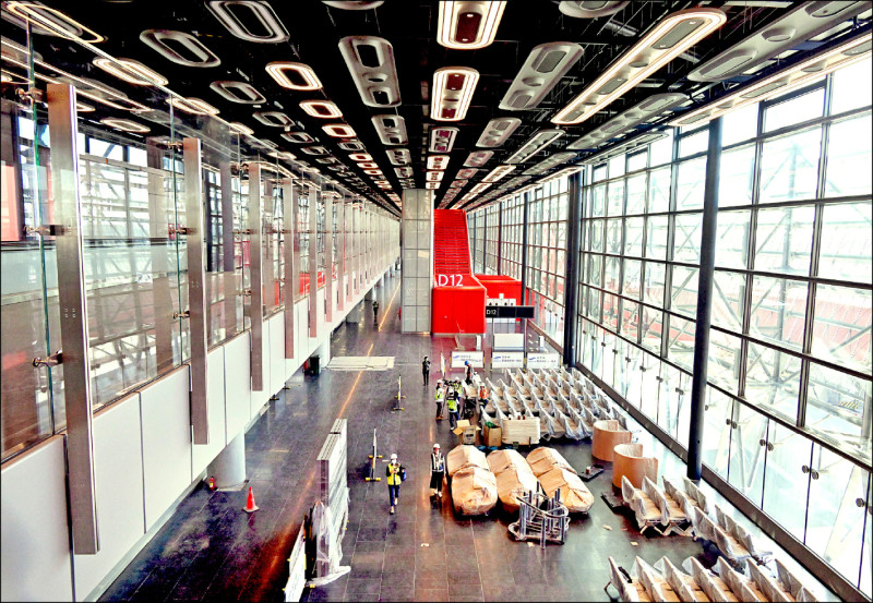 桃機三航廈北登機廊廳 今試營運