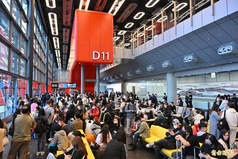 桃園機場第三航廈北廊廳今起試營運 年底前全面啟用