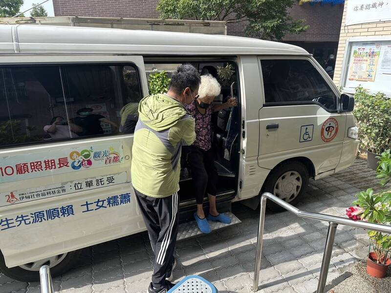 長照3.0新制上路 擴大交通接送服務