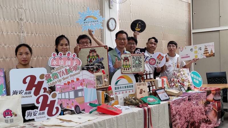 台南商圈耶誕風 12/6起接力浪漫