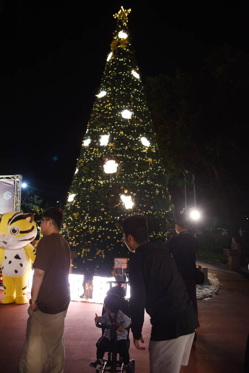 苗栗耶誕城點燈 一路浪漫到明年1/4