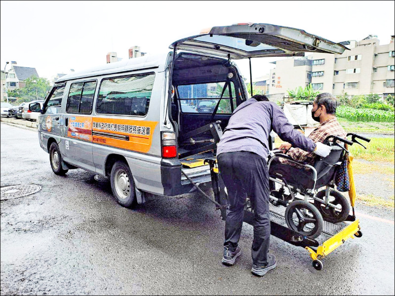 長照特別扣除額上看24萬 立院拚年底三讀