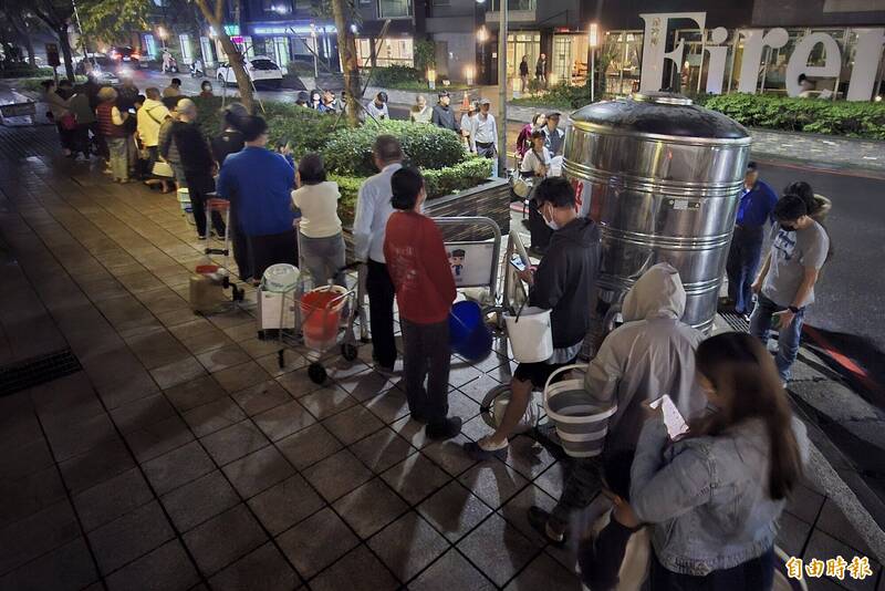 淡水仍有住戶未復水 洪孟楷臉書湧入大批民眾痛罵