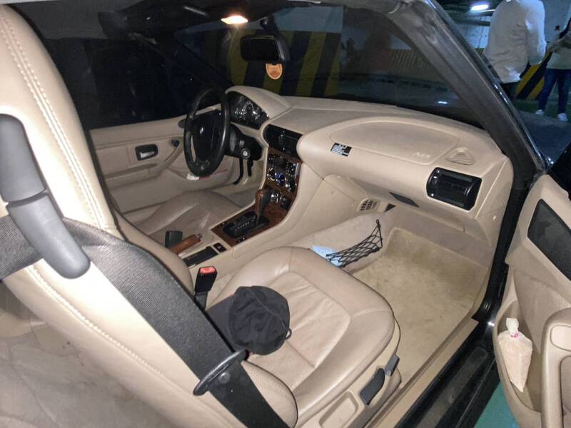 欠稅法拍「1元起標」!BMW Z3跑車+63小家電21.1萬售出