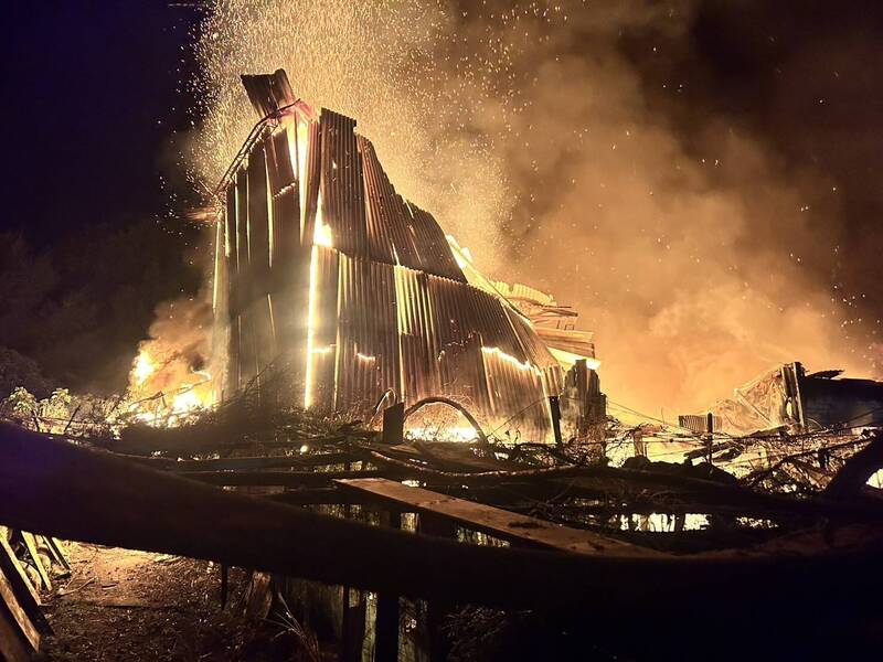 東勢果園工寮深夜起火 燃燒約50平方公尺