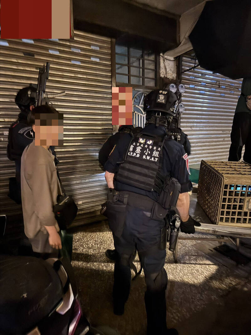 板橋「垃圾市」破天九牌賭場逮21人 查扣69萬賭資、毒品