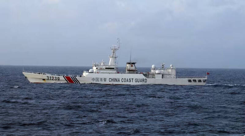 釣魚台緊張升溫!日中為「瑞寶丸」海上對峙 互控入侵領海