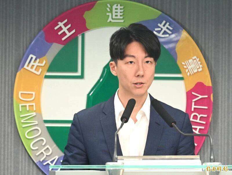 總統願赴國會藍白卻要「即問即答」 吳崢轟：拿國防當政治表演