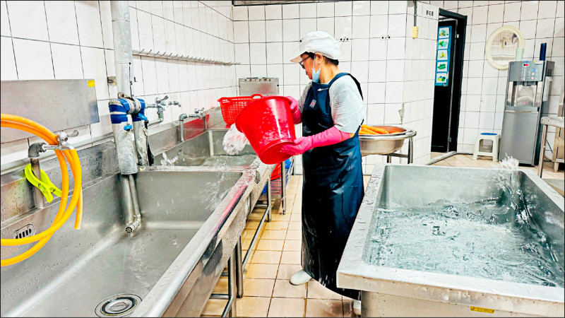 基隆自來水有油味 水公司遭罰50萬