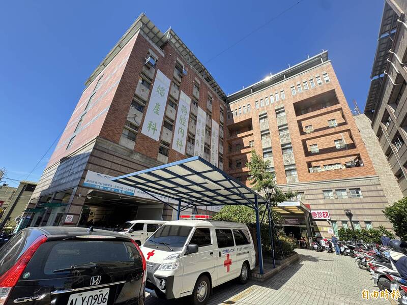 中市老翁搭公車跌倒無呼吸心跳 送醫急救