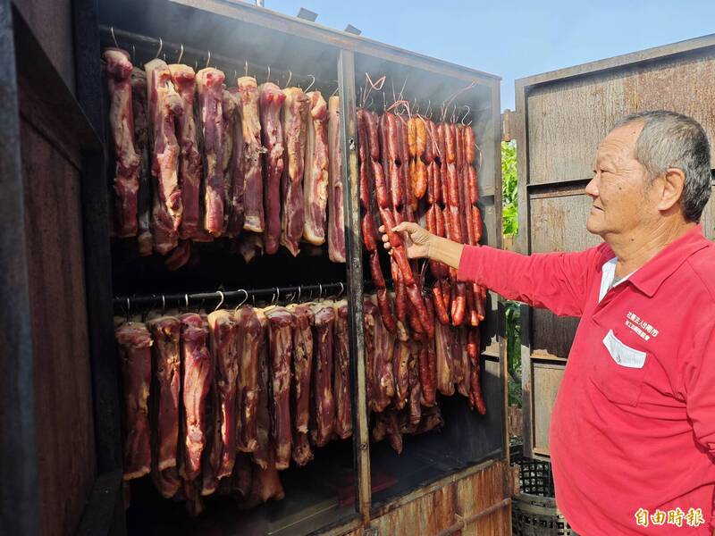 挺過非洲豬瘟 台南眷味臘肉醃製開工
