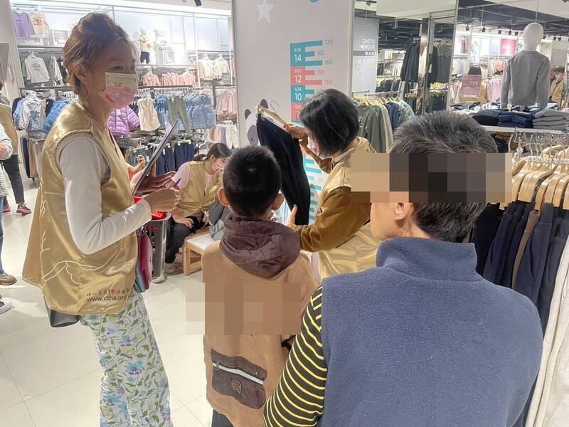 宜蘭阿嬤獨力養8孫 天冷缺衣社福伸援手