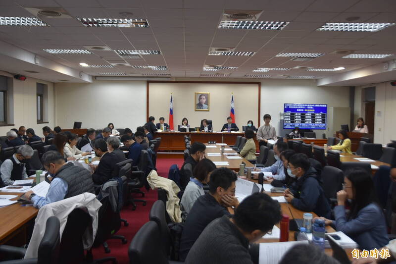 立委38提案修動保法 擬加重宰殺傷害刑責、提高私繁罰款