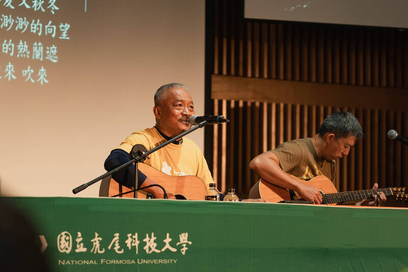 「台語詩人歌手」謝銘祐到虎科大開講 一句話點醒年輕創作者