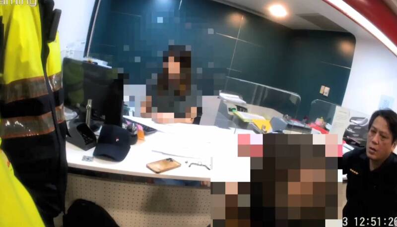 他遭網路「乾女兒」迷惑 2度赴銀行提領480萬被攔下