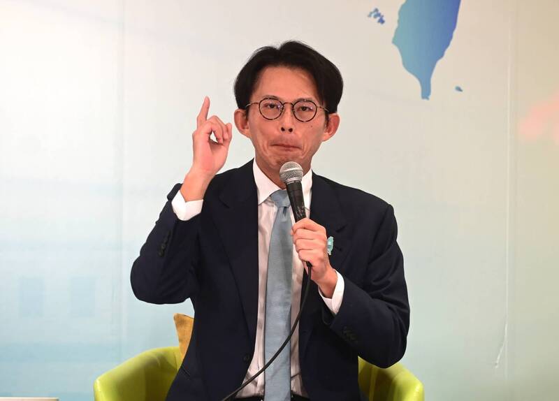 入住台北蛋黃區豪宅!黃國昌:汐止老家拆了 當然要租房