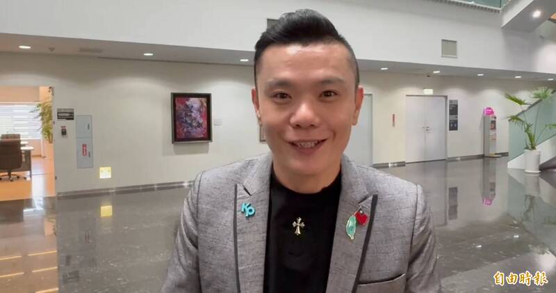 要謝謝四叉貓！劉芩妤被爆賣淘寶貨 江和樹：被貓打表示會當選