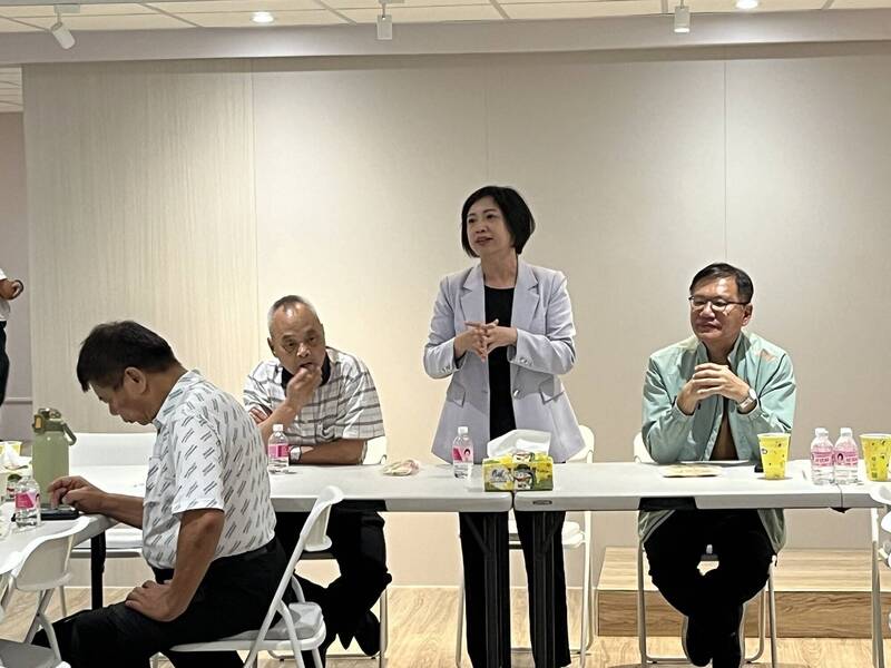 台中男子衝游泳池對兩童開槍「被封鎖」2個月 綠營怒了