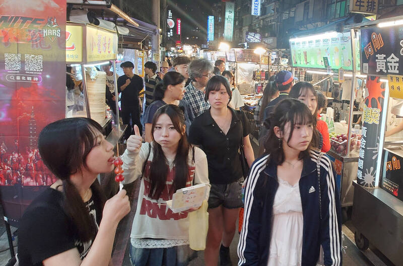 很喜歡來台灣！國外女遊客曝店員「一習慣」讓人不舒服