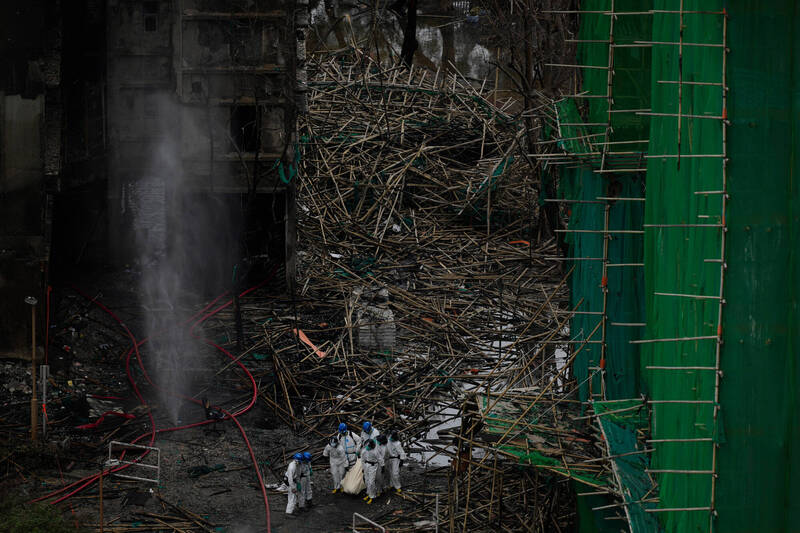 香港世紀惡火》「防塵網」助燃變煉獄  港府下令全城急拆