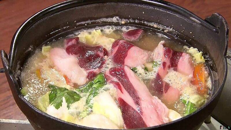 好野味！日本熊害佳餚熊肉火鍋 大廚：冬眠前脂肪厚實美味