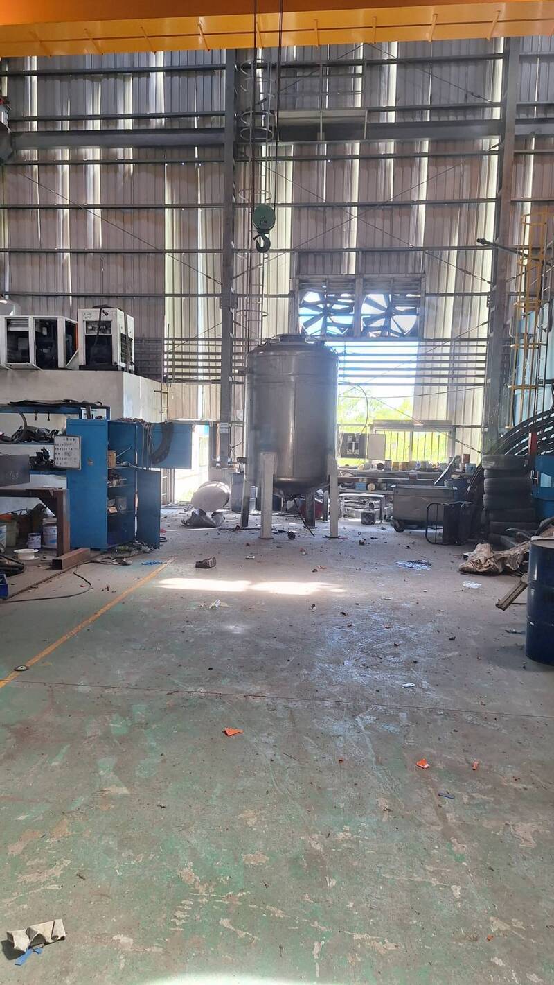 大园一处工厂桶槽爆炸，元凶竟然是TATP（俗称撒旦之母、穷人炸药）。（消防局提供）