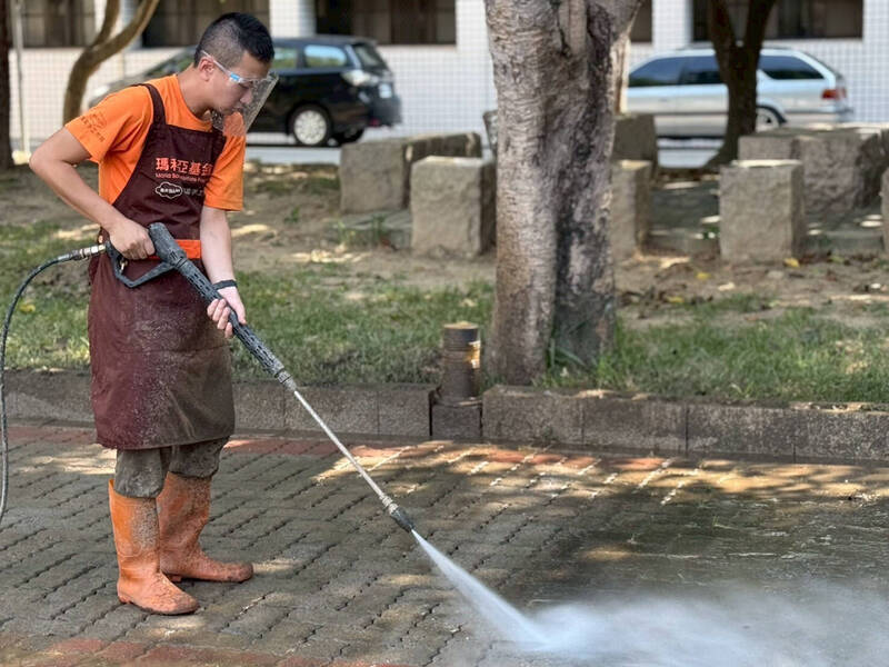 瑪利亞清潔工作隊磐石隊是清潔高手。（瑪利亞提供）