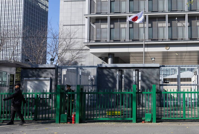 中日緊張升溫！日本駐中大使館警告國民：公共場合避免2件事