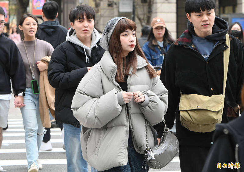 週六晴到多雲 白天回暖中南部上看27度