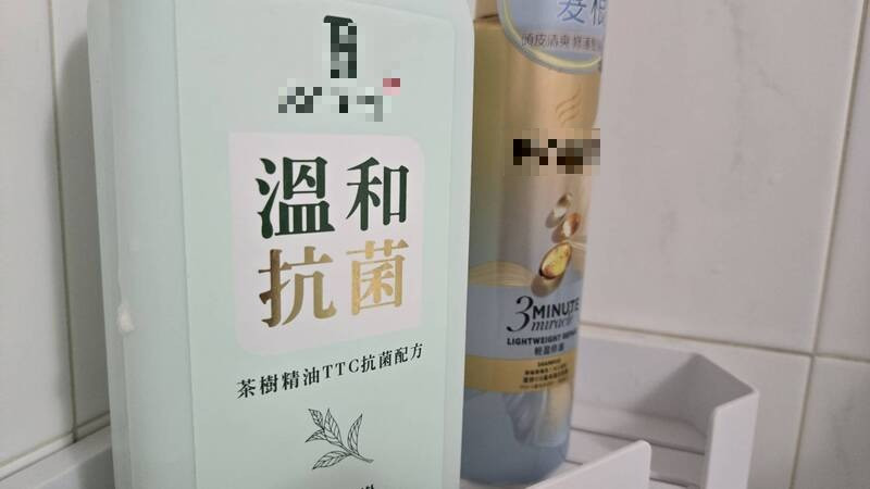 為一瓶洗髮精扯破臉 父家暴30歲兒控：我被霸凌