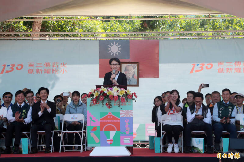 蕭美琴出席母校校慶 自曝小時候很調皮「跑給老師追」