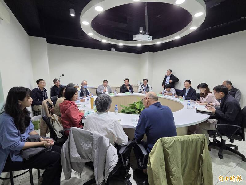 中正大學找矽光子學院用地嘉科園區都滿了 立委協調還有這些地