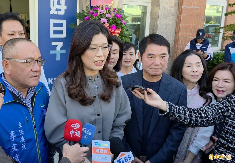 柯文哲稱2026藍白合別再讓3％、6％ 鄭麗文回應談原則