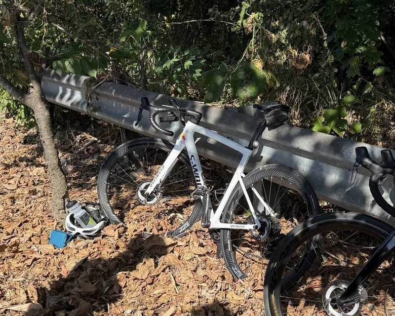 139線自行車摔車事故，騎士鎖骨斷裂送醫治療。（圖由消防局提供）