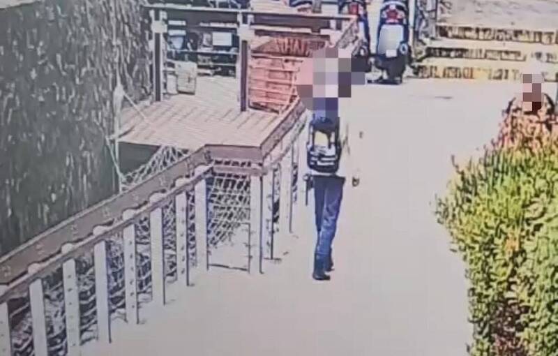 62岁邓男11月20日上午9点左右独自一人自柴山龙泉寺登山口入山。（民众提供）