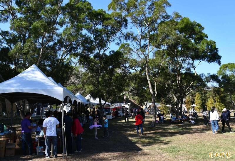 彰市香山2千坪草地野餐咖啡趴 600親子享受音樂、美食