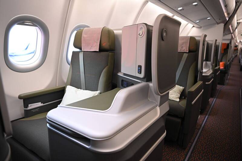 「商務艙」不是只有座位大?網爆一優勢:搭一次你就知道