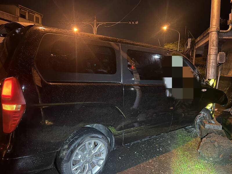 宜蘭24歲警交管勤務遭撞！幸無「臟器外露」 醫院集結6科急動手術