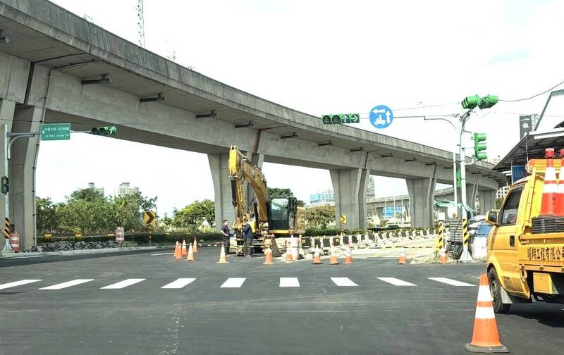 用路人注意!國1中豐交流道將通車 中壢興南路口分隔島拆除