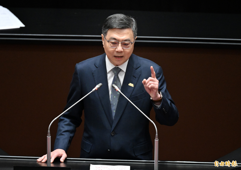 政院何時才要使出大絕「不副署」？  她猜這些法案被強闖後……