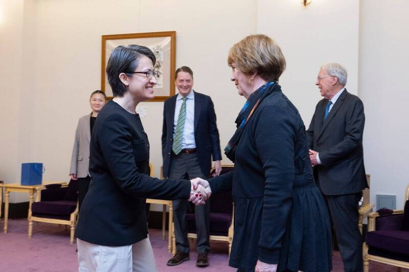 副總統蕭美琴今天接見「美國外交政策全國委員會」（NCAFP）訪團，感謝NCAFP持續關注台灣及長期促進對話與交流的努力。（總統府提供）