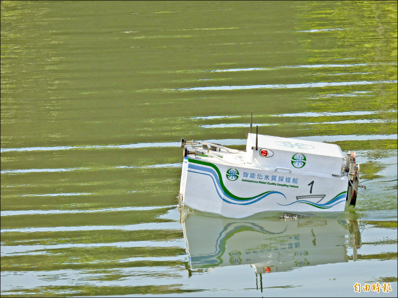 「台水1號」智能船首航 自駕監控水質
