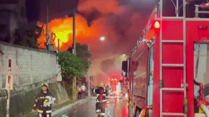 花蓮大理石工廠深夜大火 員工逃生幸無人傷亡