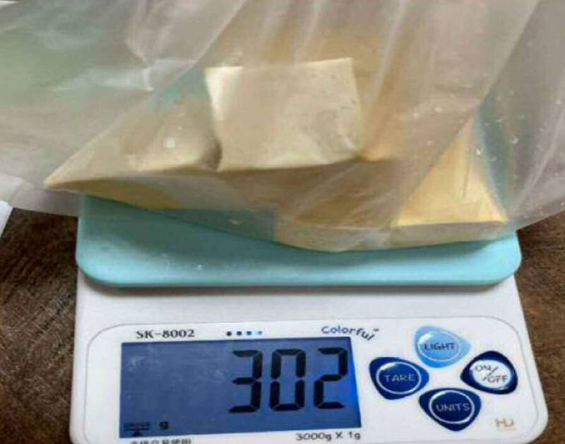 台北市衛生局今（9）公布火鍋料專案抽查計畫，檢驗蔬菜、火鍋料加工製品、豆製品、肉類以及花生粉（醬）等60件產品，檢驗結果1件豆腐類產品檢出防腐劑苯甲酸。（台北市衛生局提供）