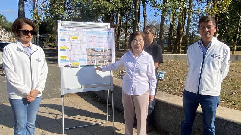 立委楊瓊瓔召開施工前說明會，宣布爭取到3300萬元經費，將改善后里台13線路面，預計12月17日完工。 （楊瓊瓔提供）