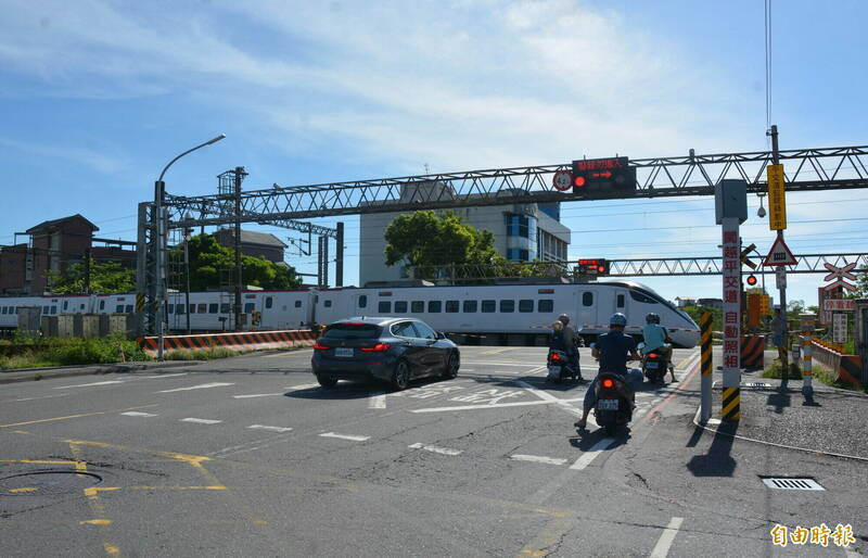 宜蘭鐵路高架達共識!地方配合款降至57億 力拚2035通車