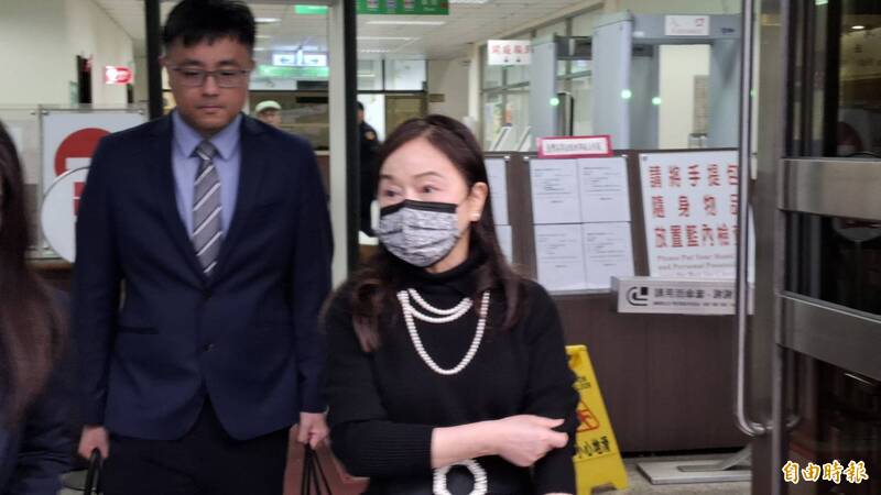 周玉蔻等烏龍爆料前中姐「滾床單」…高院將傳中央社社長胡婉玲作證